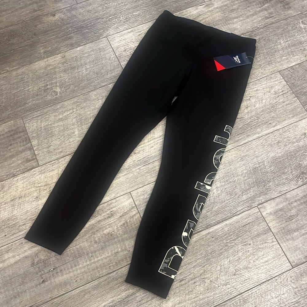 Reebok Black Legging 7/8 High Rise- Size Medium- NWT